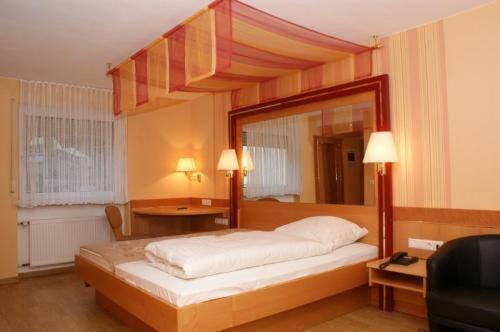 Burg-Hotel Obermoschel Ngoại thất bức ảnh
