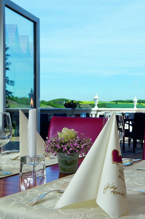 Burg-Hotel Obermoschel Ngoại thất bức ảnh
